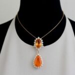 What is the Difference of Orange Kyanite and Blue Kyanite Jewelry?