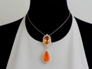 What is the Difference of Orange Kyanite and Blue Kyanite Jewelry?