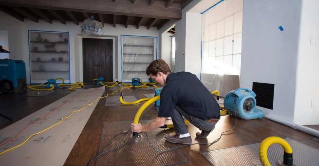 emergency flood cleanup services