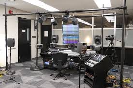 What Makes a Great Singing Studio | Vocal Recording Guide