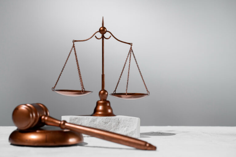 Key Traits of a Successful Supreme Court Advocate in Delhi and Supreme Court Lawyer