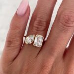 moissanite Toi et Moi ring