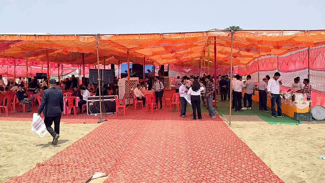 Plot Near Jewar