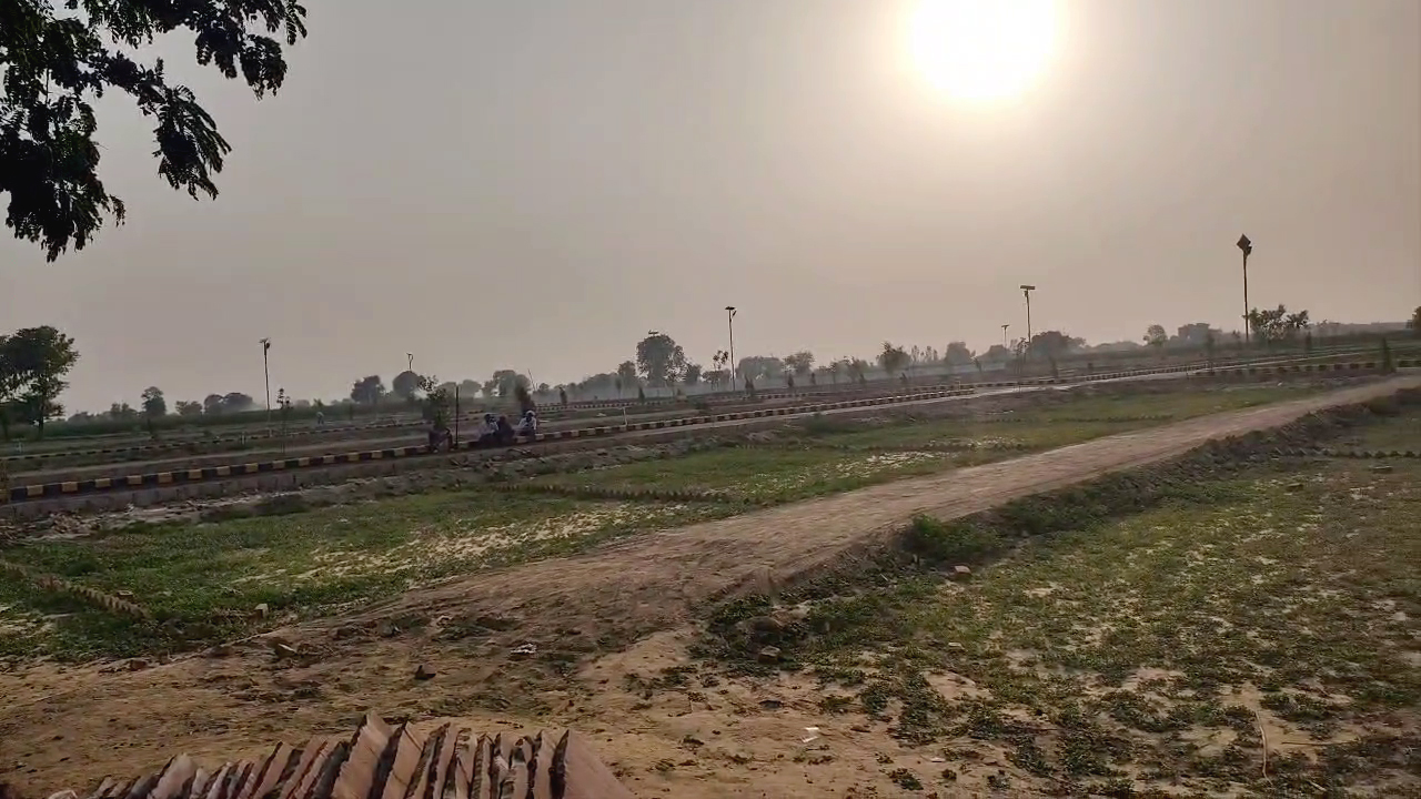 Plot Near Jewar