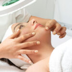 طبيب أمراض جلدية