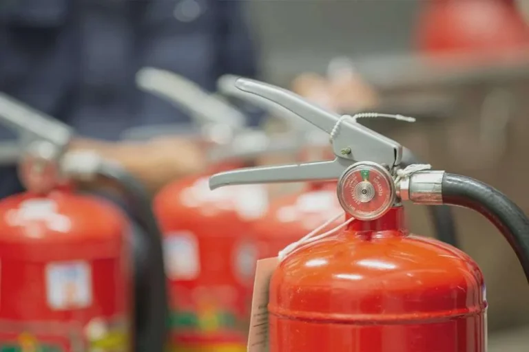 Fire-Safety-Training-for-Oil-Gas-960x640-1.jpg.bv