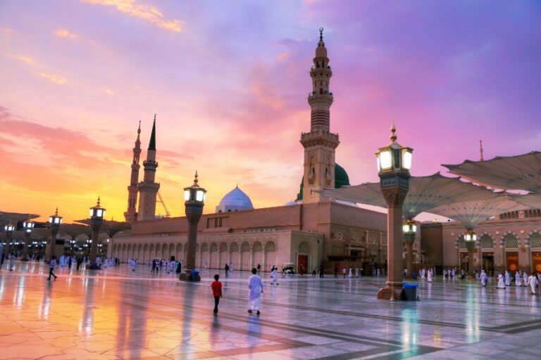 Flight Availability for London Umrah Packages (4)