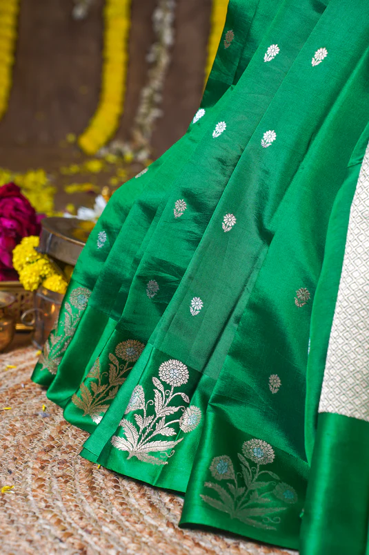 SAI00339_c8183764-e386-40f4-8d47-0bce85d51738