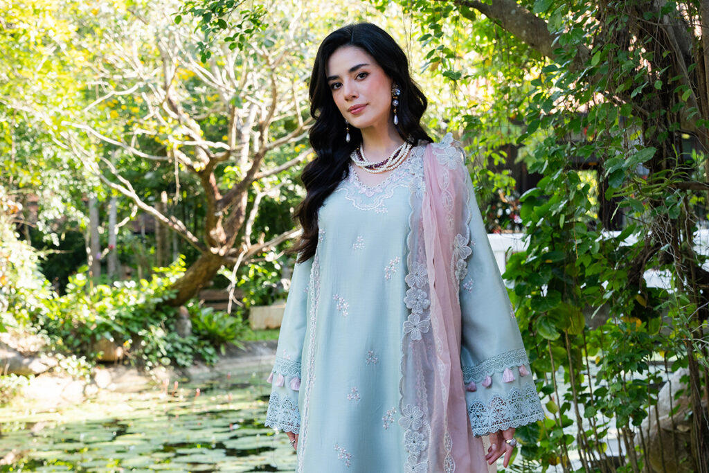 Mix and Match Pret Outfits: How to Create Multiple Looks from Fewer Pieces