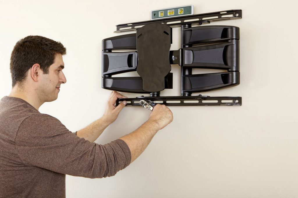 TV mounting service