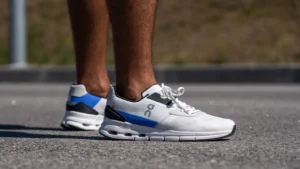 best-on-walking-shoes-18203267-main