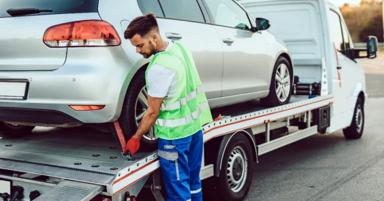 man_working_in_towing_service_on_the_road
