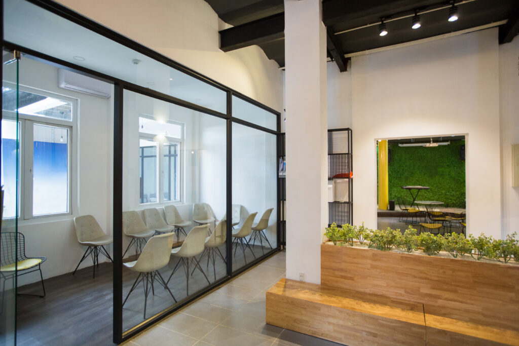 Aluminum Glass Partition