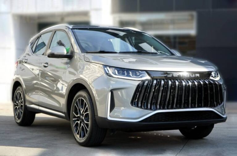 Rent-Jetour-X50-in-Dubai-from-Amex-Car-Rental