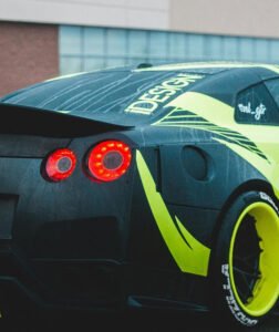 https://fleetsignsandwraps.com/services/decals