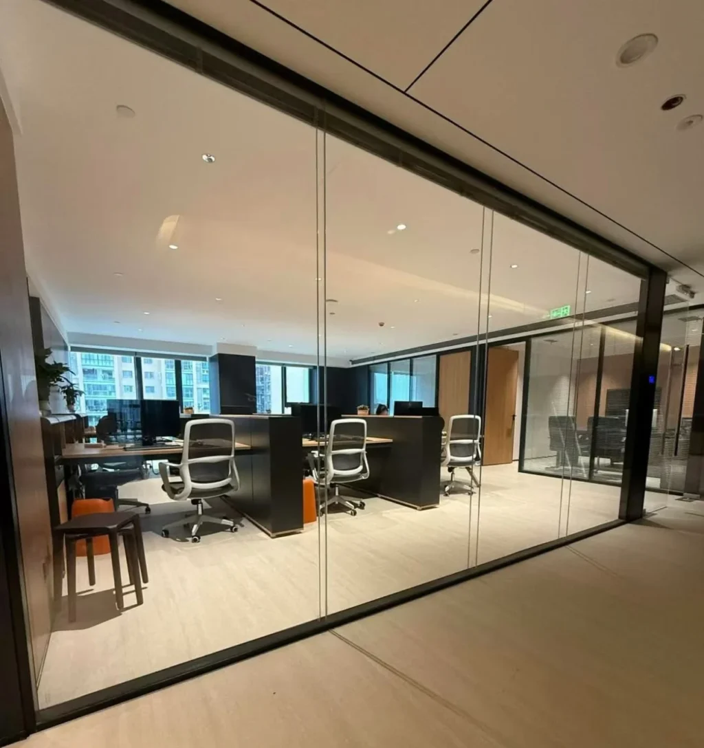 Frameless Glass Partition