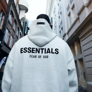 Why Essential Hoodies Are a Must-Have for a Versatile Wardrobe