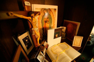 Christian Home Décor