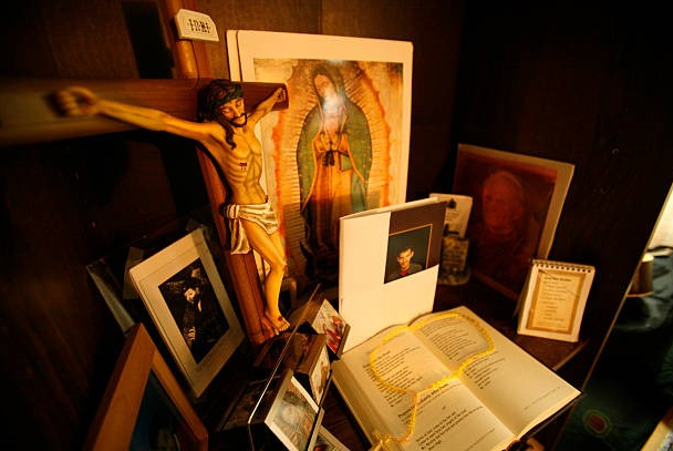 Christian Home Décor