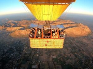 hot air balloon in Jaipur.