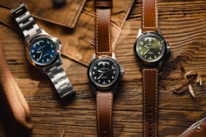 hamilton field watch