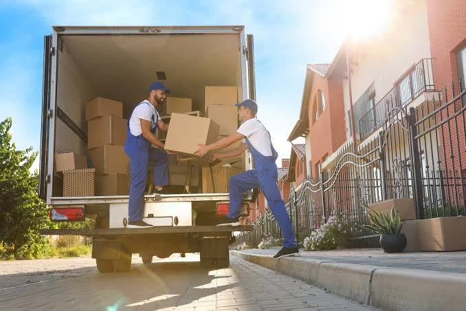 Removals in London