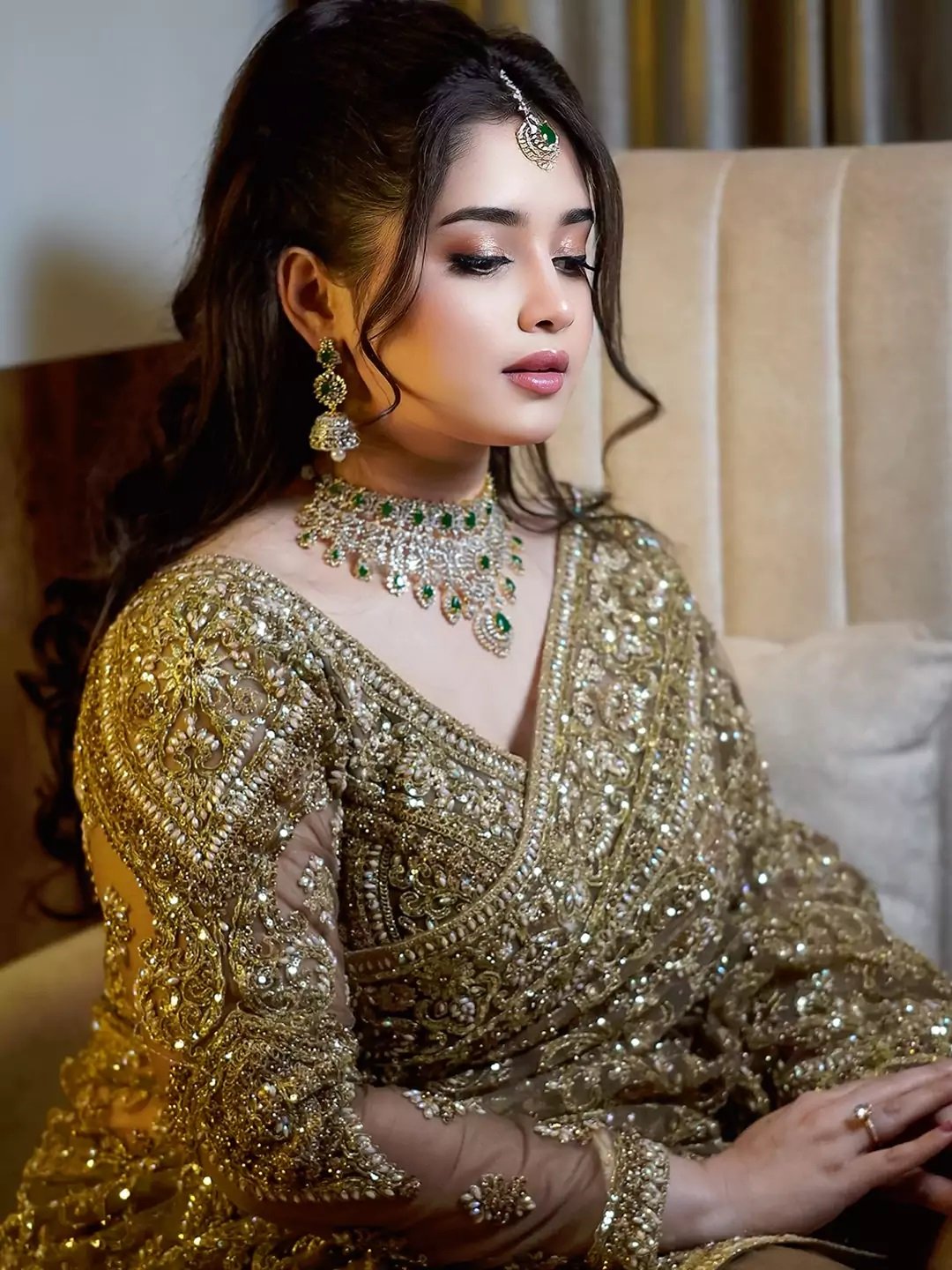 Surat Escort