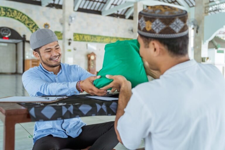 Where to Give Zakat in the USA: Understanding 100% Zakat Policies and Responsible Giving