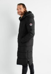Paragoose: Redefining Modern Outerwear With Urban Style