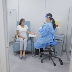 Female family doctors accepting new patients