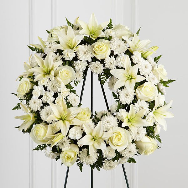 Best Funeral Flower Arrangements in Toronto: A Guide